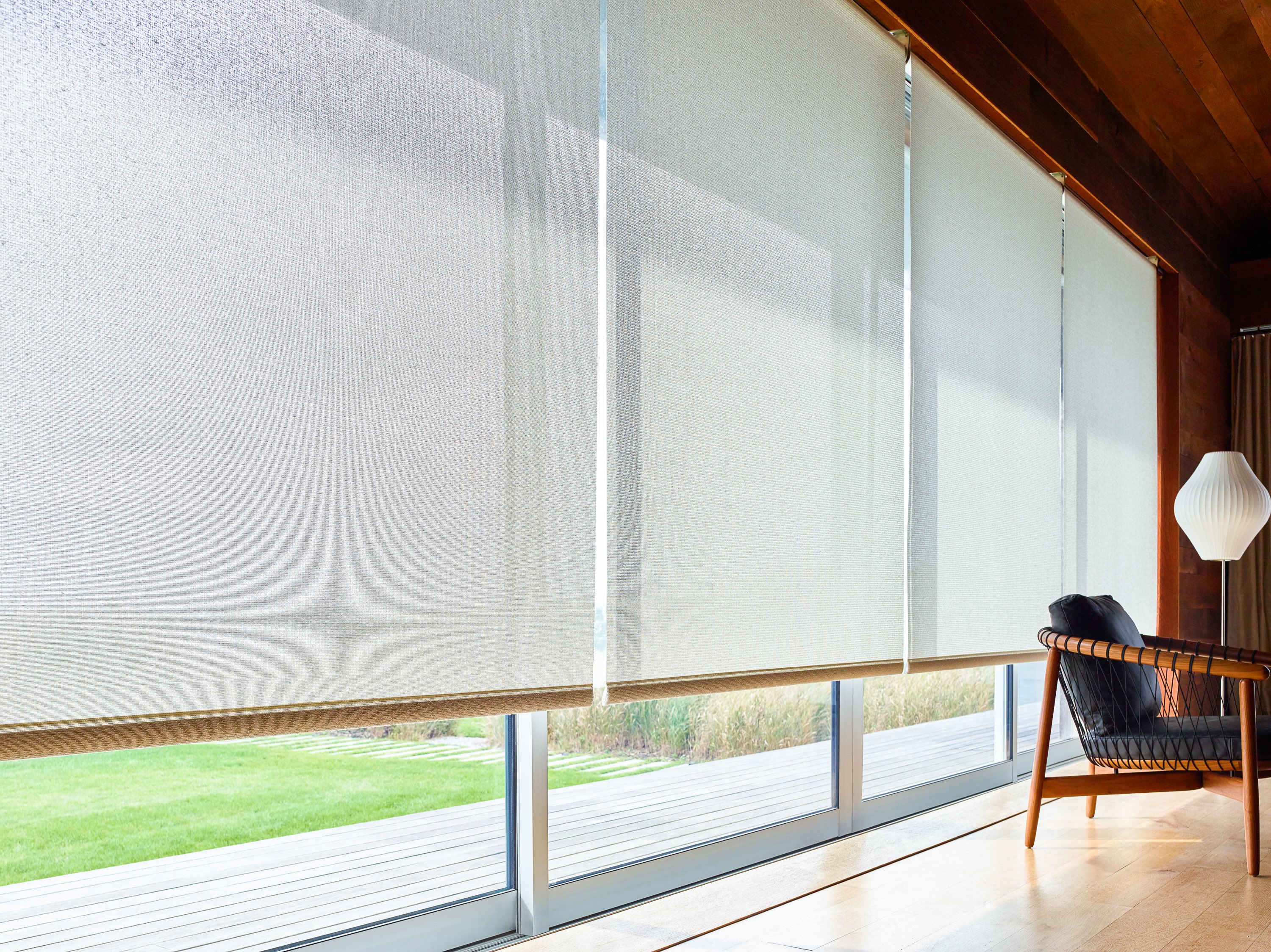 shop window sun blinds